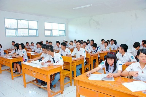 Masa Depan Lulusan SMA: Siap Kuliah, Kerja, atau Berwirausaha?